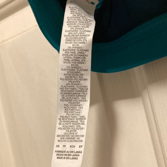 Girls Nike Sport Bra - Picture 3 of 3